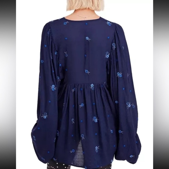Free People Kiss From A Rose Embroidered Floral Tunic Top In Navy Blue Size S - Picture 3 of 11